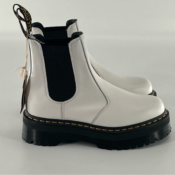 Dr. Martens Platform Quad Boots White 8‎ - Picture 1 of 9